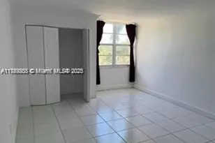 6450 Collins Ave, Miami Beach, FL 33141 - Photo 21