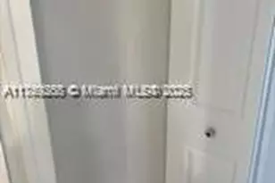 6450 Collins Ave, Miami Beach, FL 33141 - Photo 19