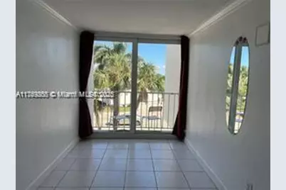 6450 Collins Ave #206, Miami Beach, FL 33141 - Photo 27