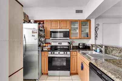 1 Glen Royal Pkwy #1207, Miami, FL 33125 - Photo 11