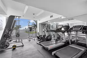 1 Glen Royal Pkwy, Miami, FL 33125 - Photo 25