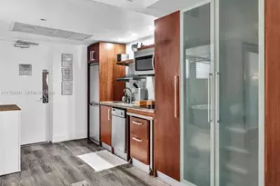 1052 Ocean Dr, Miami Beach, FL 33139 - Photo 9