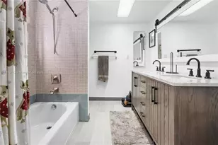 5935 Del Lago Cir, Sunrise, FL 33313 - Photo 5