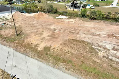 1611 NW 2nd St, Cape Coral, FL 33993 - Photo 7