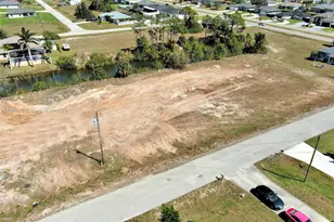 1611 NW 2nd St, Cape Coral, FL 33993 - Photo 11