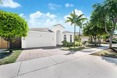 8527 NW 111th Ct, Doral, FL 33178 - Photo 27