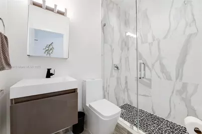 8527 NW 111th Ct, Doral, FL 33178 - Photo 23