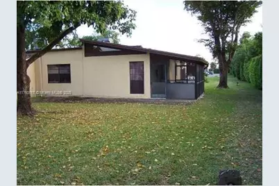 118 Gate Rd #1-65, Hollywood, FL 33024 - Photo 9