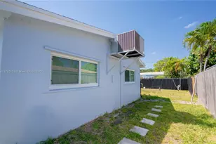 1301 NW 45th St, Fort Lauderdale, FL 33309 - Photo 17