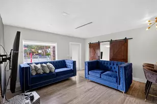 231 NW 44th St, Miami, FL 33127 - Photo 13