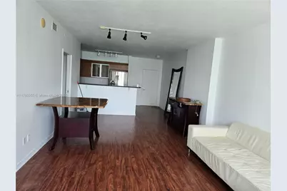 325 S Biscayne Blvd #415, Miami, FL 33131 - Photo 3