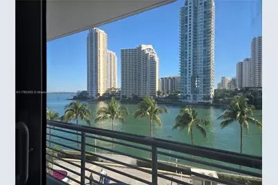 325 S Biscayne Blvd #415, Miami, FL 33131 - Photo 1