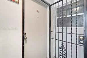 3527 NE 168th St, North Miami Beach, FL 33160 - Photo 23