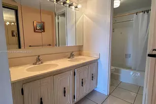 17800 Atlantic Blvd, Sunny Isles Beach, FL 33160 - Photo 9