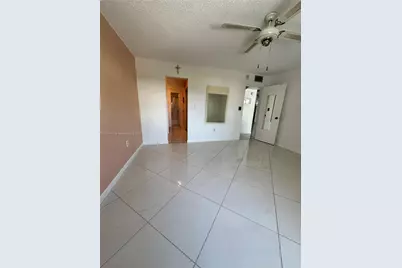 17800 Atlantic Blvd #509, Sunny Isles Beach, FL 33160 - Photo 7