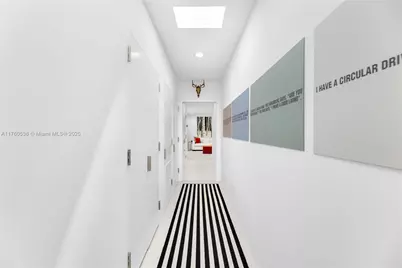 6380 N Bay Rd, Miami Beach, FL 33141 - Photo 19