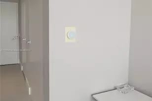 18975 Collins Ave, Sunny Isles Beach, FL 33160 - Photo 15