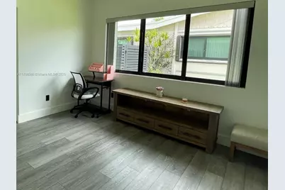 19600 NE 19th Ave, Miami, FL 33179 - Photo 23