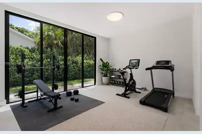 5921 SW 84th St, South Miami, FL 33143 - Photo 9