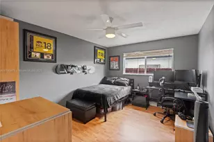 2010 NE 208th St, Miami, FL 33179 - Photo 41