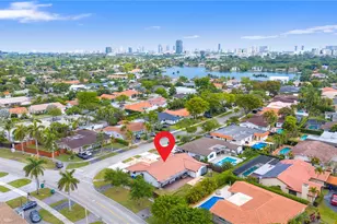 2010 NE 208th St, Miami, FL 33179 - Photo 9