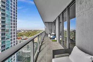 121 NE 34th St, Miami, FL 33137 - Photo 33