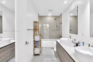 121 NE 34th St, Miami, FL 33137 - Photo 45