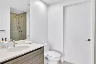 121 NE 34th St, Miami, FL 33137 - Photo 51