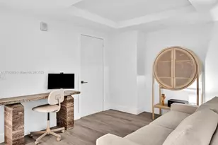 121 NE 34th St, Miami, FL 33137 - Photo 5