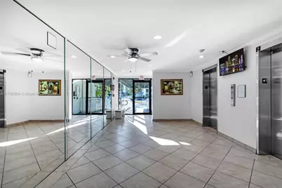 17560 Atlantic Blvd #409, Sunny Isles Beach, FL 33160 - Photo 37