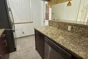 1100 NE 1st Ct, Hallandale Beach, FL 33009 - Photo 9