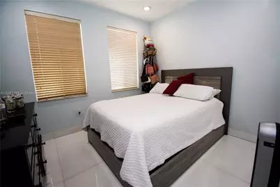 1142 NW 135th Ct, Miami, FL 33182 - Photo 27