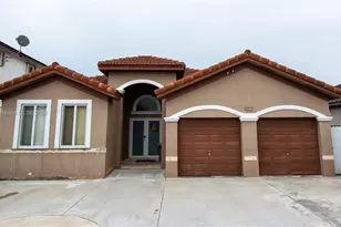 1142 NW 135th Ct, Miami, FL 33182 - Photo 5