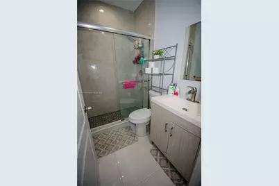1142 NW 135th Ct, Miami, FL 33182 - Photo 25