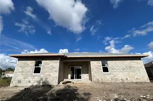 442 Mercedes Ct, Lehigh Acres, FL 33972 - Photo 7