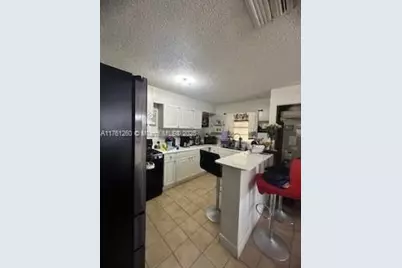 141 E 16th St, Hialeah, FL 33010 - Photo 7