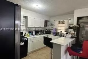 141 E 16th St, Hialeah, FL 33010 - Photo 7