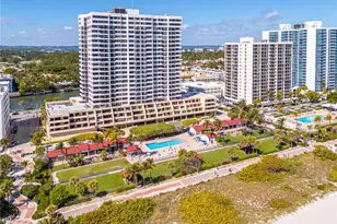 2555 Collins Ave, Miami Beach, FL 33140 - Photo 25