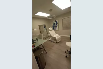 701 Northlake Blvd #201, North Palm Beach, FL 33408 - Photo 9