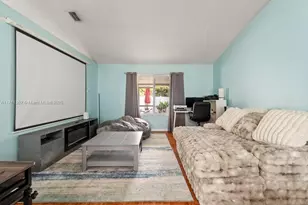 155 Kings Way, Royal Palm Beach, FL 33411 - Photo 13