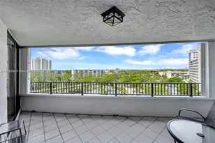 300 Three Islands Boulevard, Hallandale Beach, FL 33009 - Photo 41