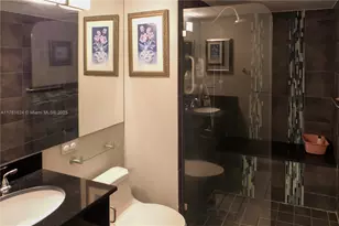 9423 S Hollybrook Lake Dr, Pembroke Pines, FL 33025 - Photo 1