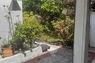 625 E 28th St, Hialeah, FL 33013 - Photo 5