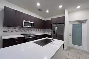 8265 NW 41st St, Doral, FL 33166 - Photo 5