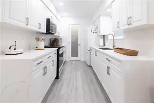 19600 Gulfstream Rd, Cutler Bay, FL 33157 - Photo 17