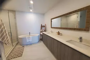 17550 Collins, Sunny Isles Beach, FL 33160 - Photo 25