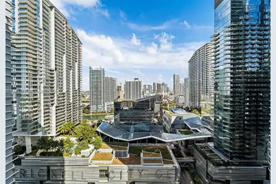 55 SW 9th St #1107, Miami, FL 33130 - Photo 1