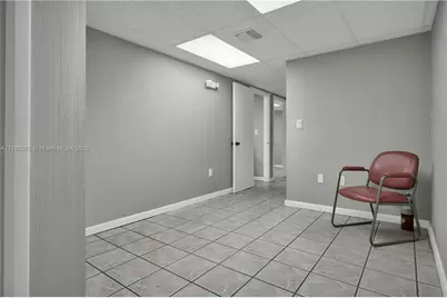5220 NW 72nd Ave #A1, Miami, FL 33166 - Photo 5