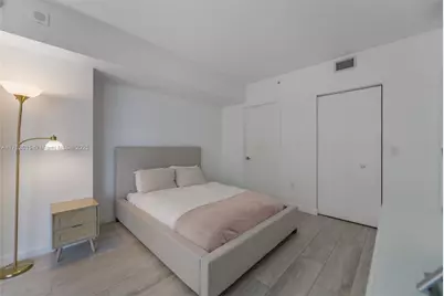 45 SW 9th St #1107, Miami, FL 33130 - Photo 15