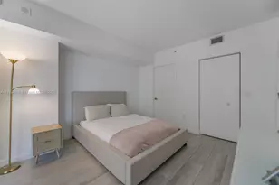 45 SW 9th St, Miami, FL 33130 - Photo 15